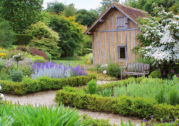 Gardens of the Pays d 'Auge, Cambremer in Normandy - Bellevue Hotel