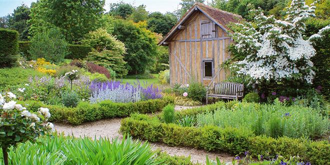 Gardens of the Pays d 'Auge, Cambremer in Normandy - Bellevue Hotel