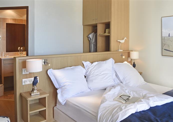 Charming hotel, sea view, Villerville - Bellevue Hotel