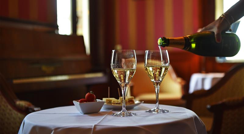 bar of the Bellevue, restaurant  - Bellevue Hotel