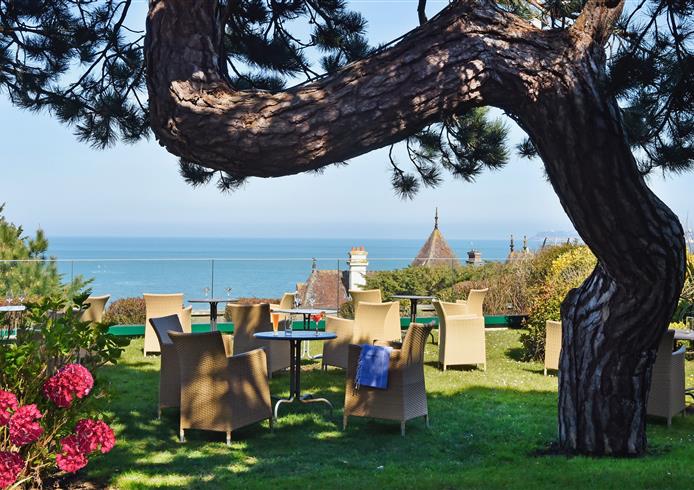 Hotel Restaurant Bellevue sea view Villerville Normandy - Bellevue Hotel