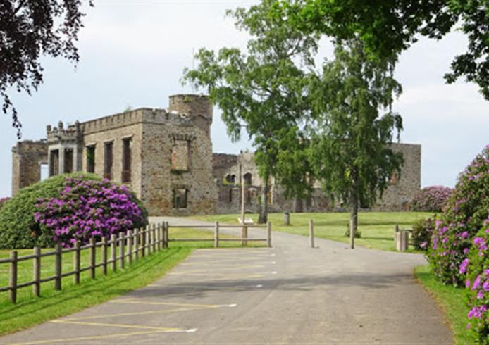 Natural park, ruins, panoramic view  - Bellevue Hotel